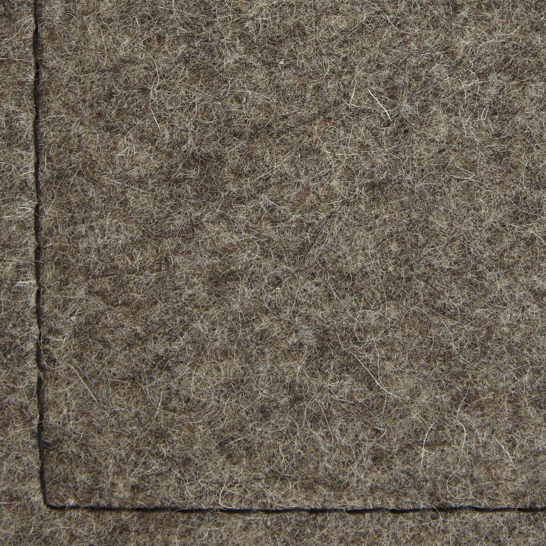 Filtfarve 190 Beaver (farvevariation kan forekomme, da farven er blandet af naturlige uldfarver)